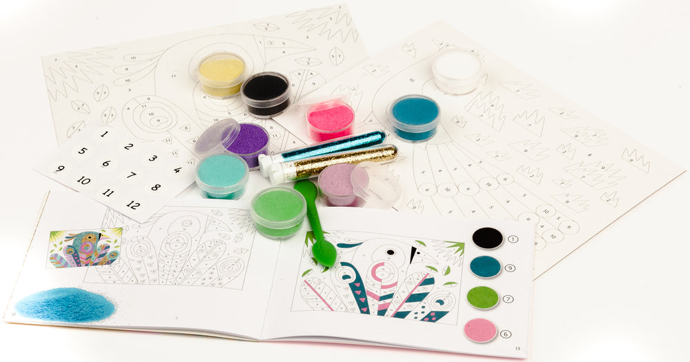 Kunstset mit Sand und Glitzer  - Pfau - tablude.com