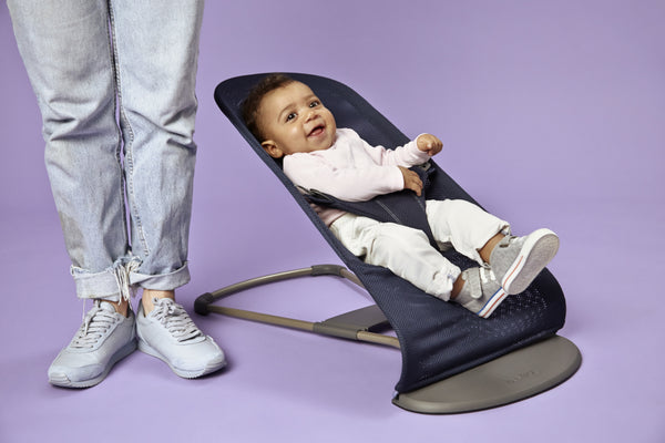Babywippe BLISS MESH – Marineblau