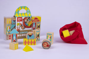 Holzklötze mit Beutel – Zirkus - tablude.com