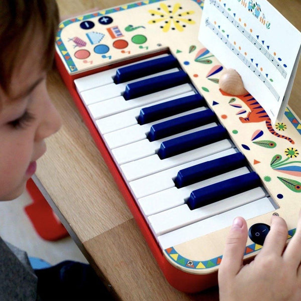 Synthesizer aus Holz - Elektronisches Kinder-Keyboard