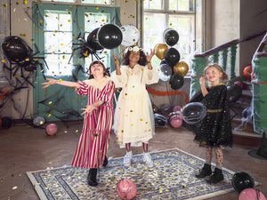 Outfit für Mädchen – Universeller schwarzer Umhang