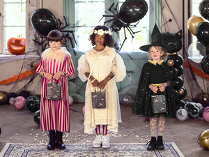 Outfit für Mädchen – Universeller schwarzer Umhang