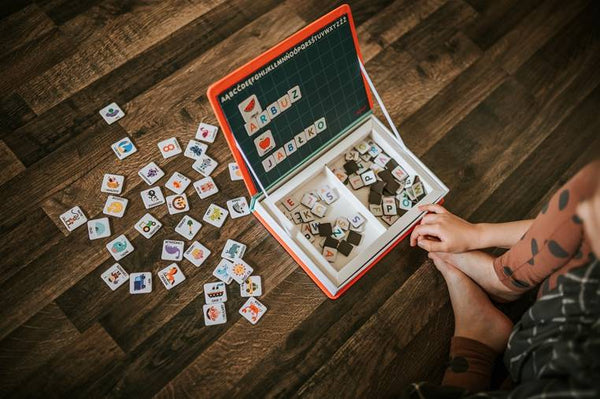 Magnetisches Puzzle Magnetibook – Polnisches Alphabet - tablude.com