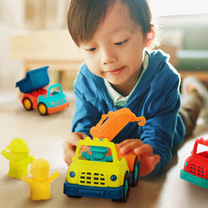Set mit drei kleinen Baufahrzeugen mit Fahrer – Wonder Wheels - tablude.com