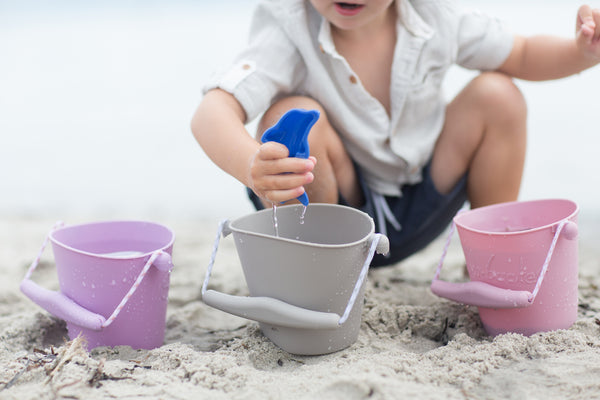 Sandspielzeugset mit Sieb – Puderrosa - tablude.com