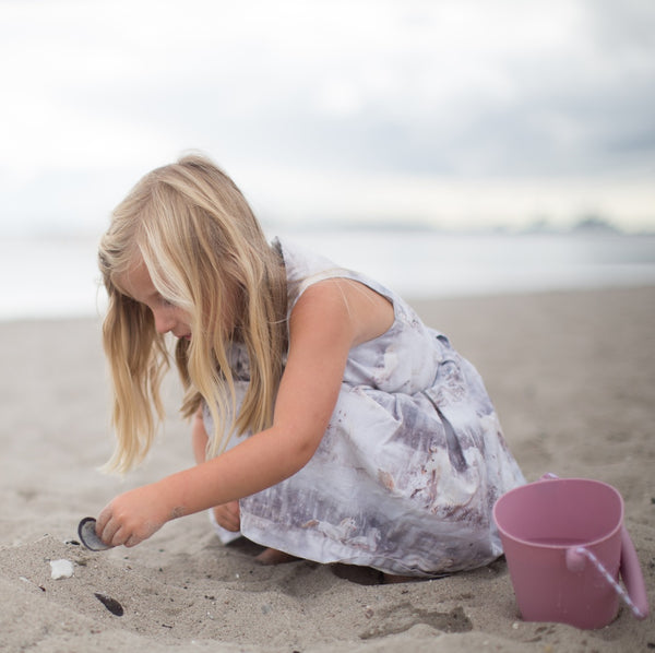 Sandspielzeugset mit Sieb – Puderrosa - tablude.com