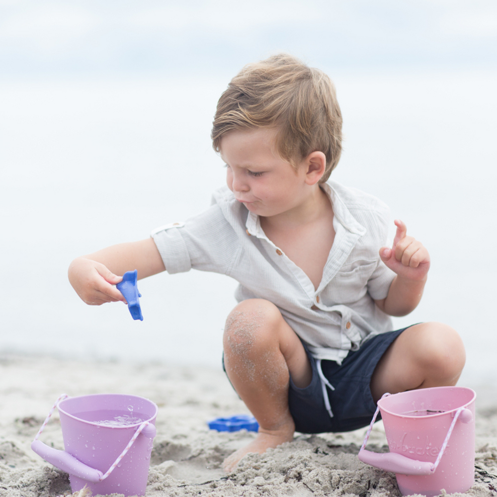 Zusammenklappbarer Eimer für Wasser und Sand – Lila - tablude.com