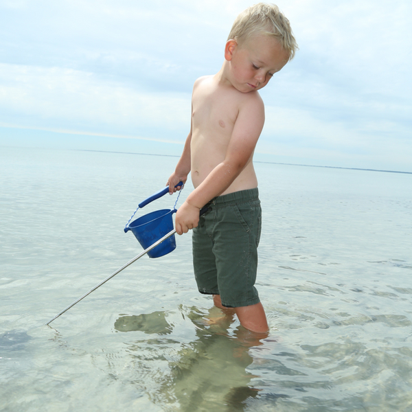 Zusammenklappbarer Eimer für Wasser und Sand – Marineblau - tablude.com