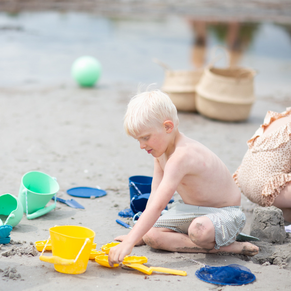 Zusammenklappbarer Eimer für Wasser und Sand – Senf - tablude.com