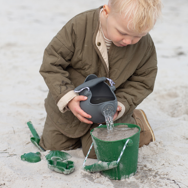 Zusammenklappbarer Eimer für Wasser und Sand – Dunkelgrün - tablude.com