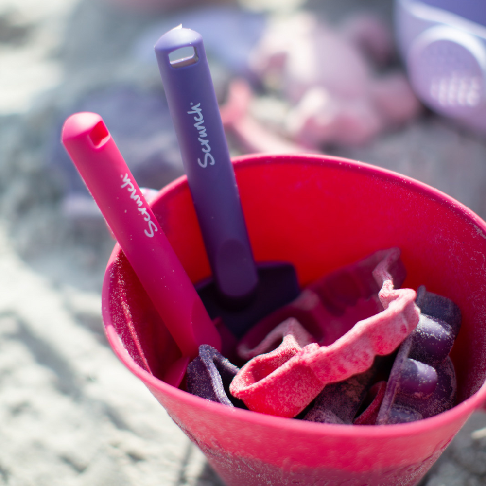 Zusammenklappbarer Eimer für Wasser und Sand – kirschrot - tablude.com
