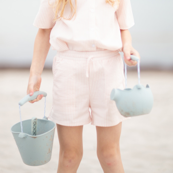 Zusammenklappbarer Eimer für Wasser und Sand – Salbei - tablude.com