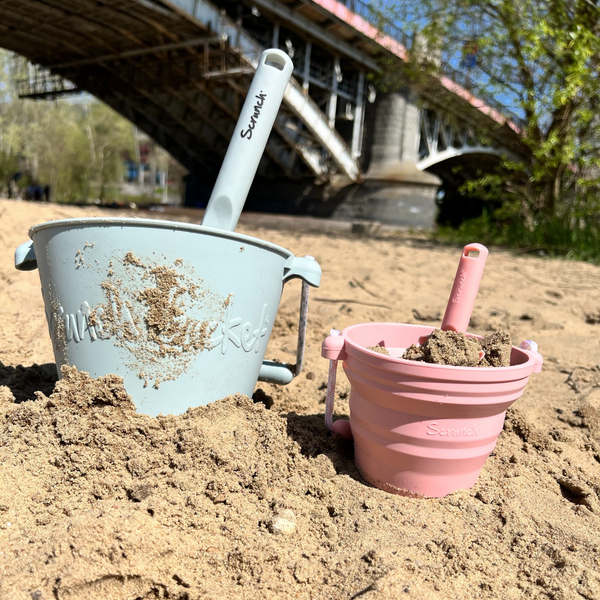 Sandspielzeugset mit Sieb – Hellblau - tablude.com