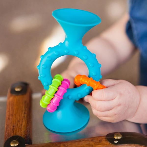 Rassel mit Saugnapf Pip Squigz Loops – Bobo Blue - tablude.com