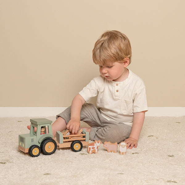 Holz-Traktor mit Anhänger & Figuren – Little Farm Spielset