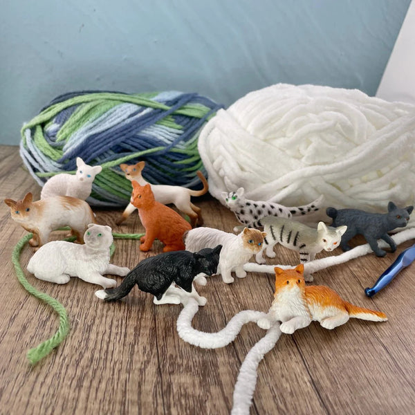 Figurenset in einer Tube TOOB - Hauskatzen - tablude.com