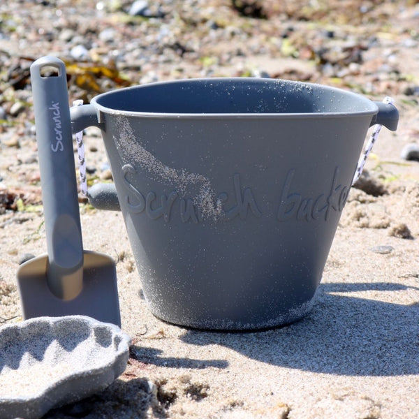 Zusammenklappbarer Eimer für Wasser und Sand – Dunkelgrau - tablude.com