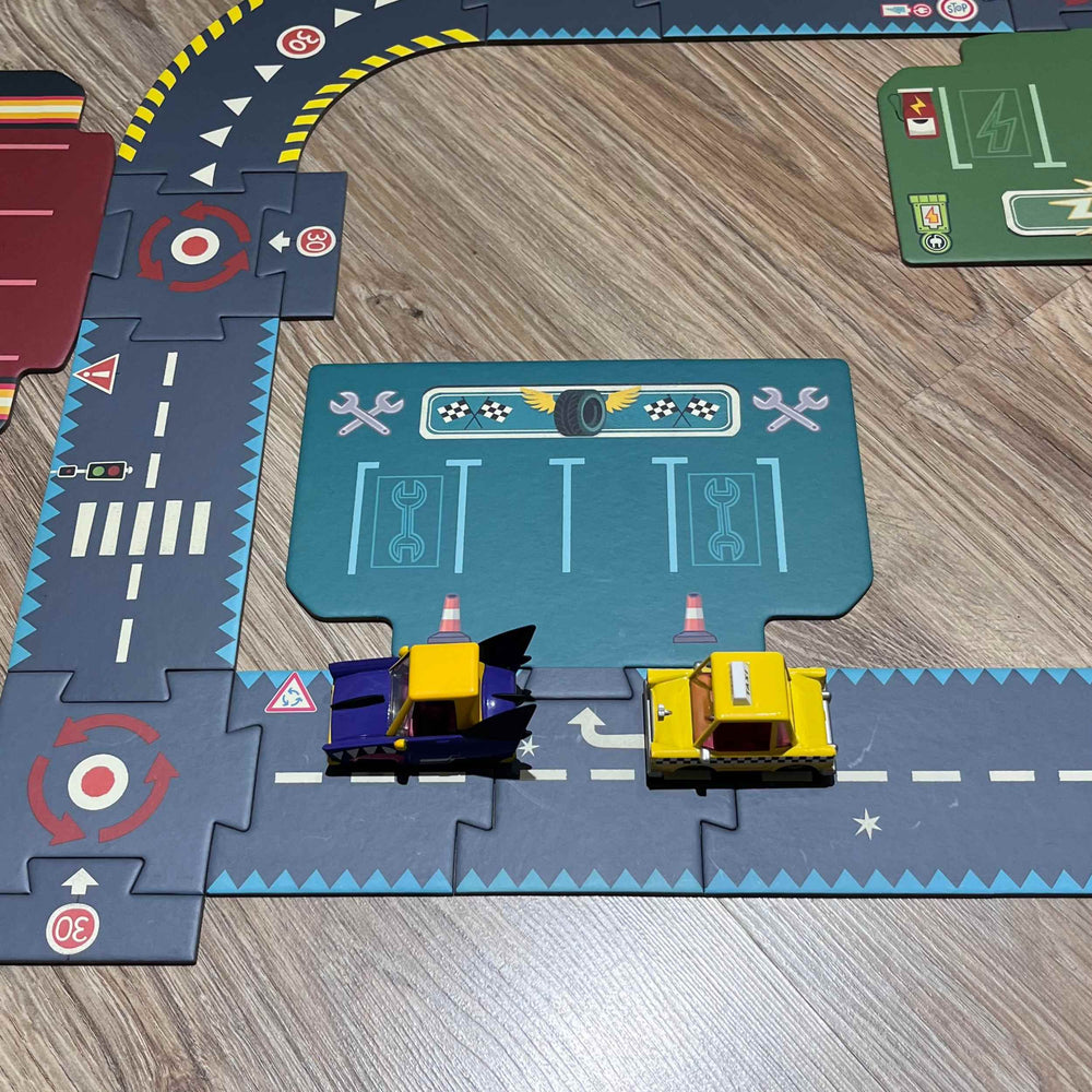 Kartonpuzzle Crazy Motors – Die Straße - tablude.com