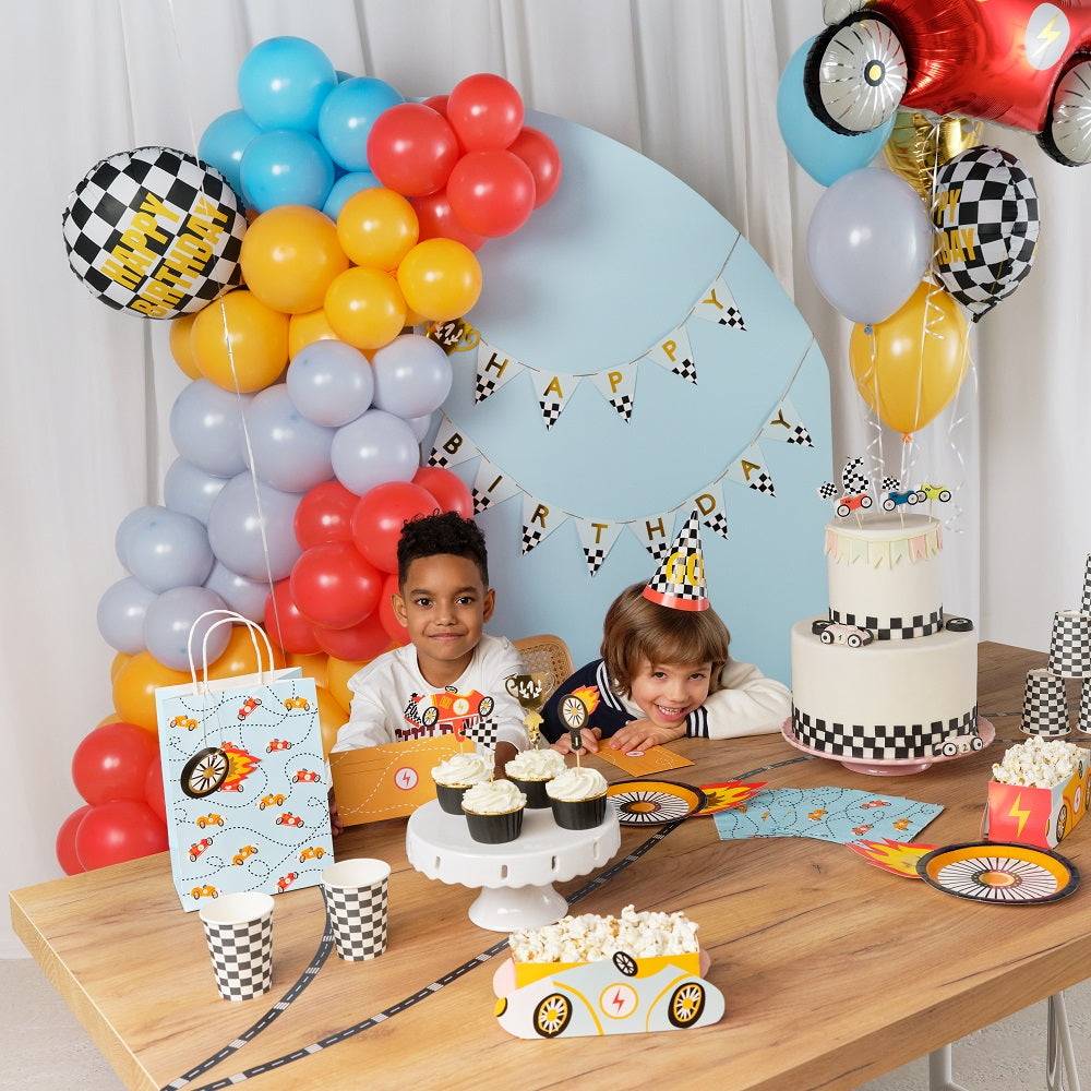 Bannergirlande – Rennwagen 2,5 m