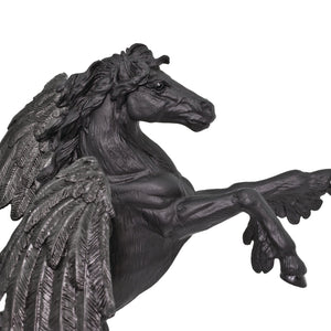 Figur – Schwarzes Pferd mit Flügeln - tablude.com