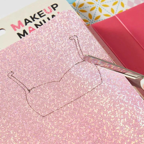 Kreativheft für kleine Designer – Dame auf einer Teeparty - tablude.com