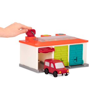 Garage mit 3 Stellplätzen, Autos und Schlüsseln