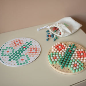 Mosaikpuzzle mit Holzpilzstiften - tablude.com