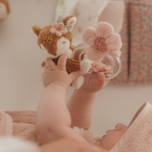 Rassel Reh - Fairy Garden - tablude.com