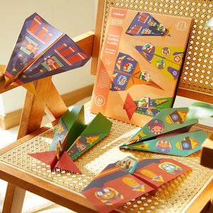 Origami mit Aufklebern – Papierflieger - tablude.com