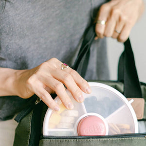 Snack Spinner Snackbehälter - Coral Pink