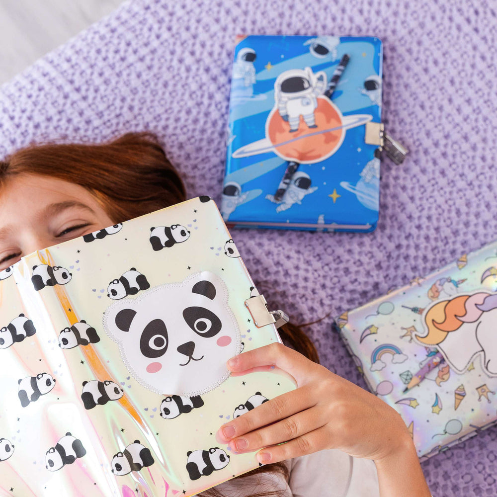 Holografisches Tagebuch mit Schloss – Panda