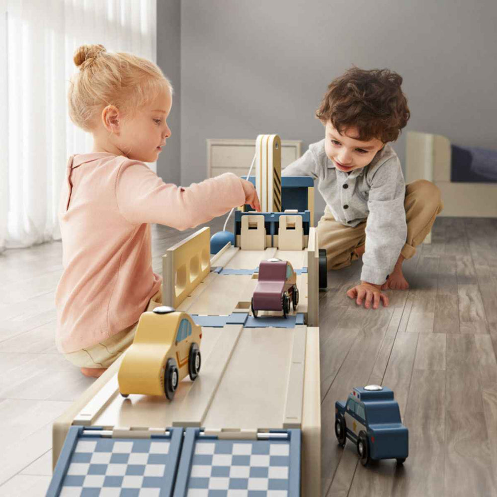 Auto-Transporter & Rennstrecke 2-in-1 – Magnetspielzeug mit 8 Autos & Kran