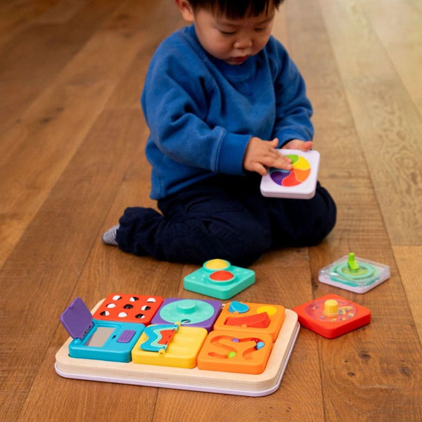 Sensorisches Quadrat PlayTab – Kugelschieber