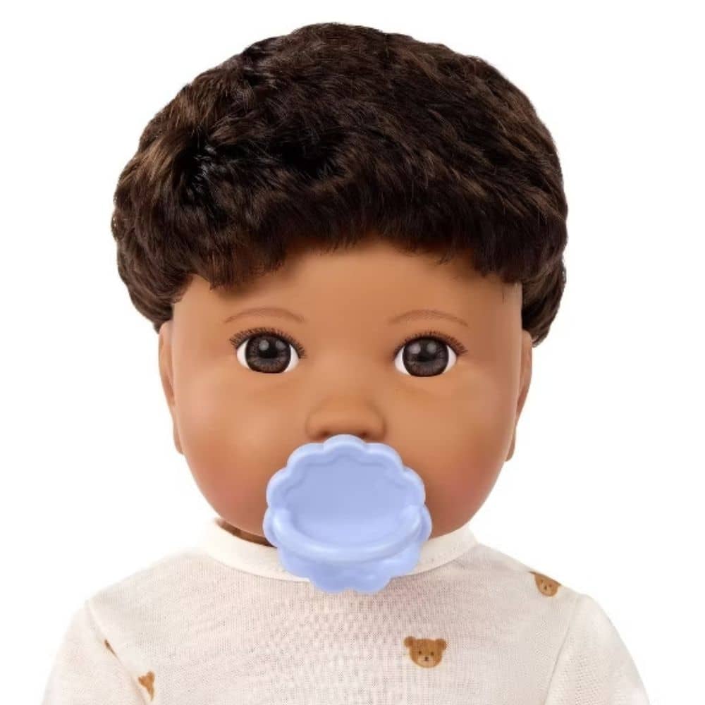 Babypuppe Junge mit Zubehör – In Kleidung mit Teddybär