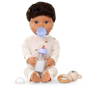Babypuppe Junge mit Zubehör – In Kleidung mit Teddybär