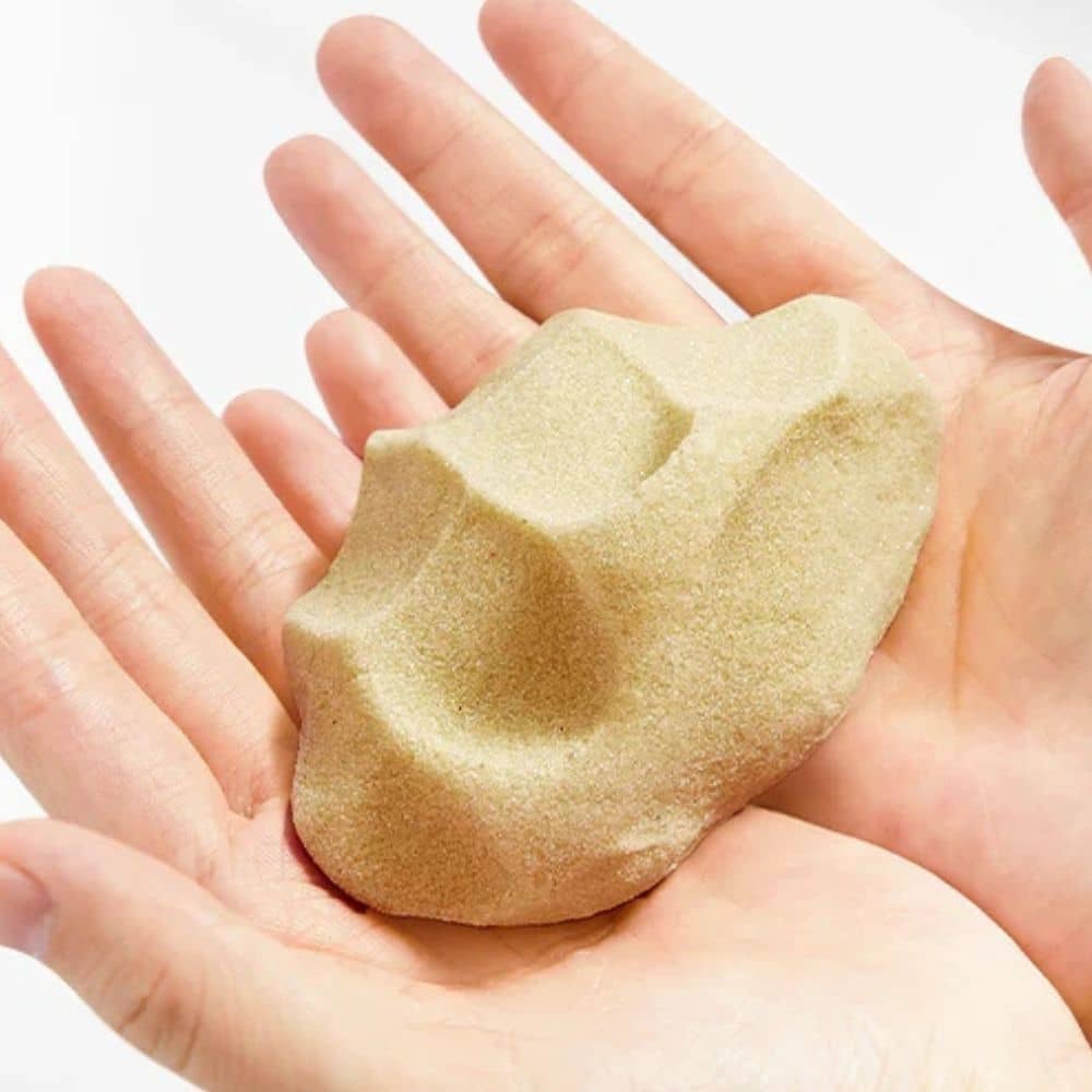 Kinetischer Sand Set aus Bienenwachs - 1 kg inkl. Förmchen & Spielwanne