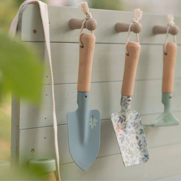 Gartenküche aus Holz