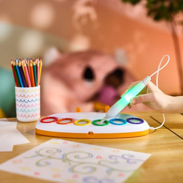 Magischer Leuchtpinsel Ohne Flecken – Color Wonder Mess Free