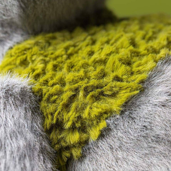 Kuscheltier – Plüsch-Steinkreatur, 35 cm