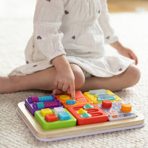 Sensorisches Quadrat PlayTab – Raupe mit Zahnrädern