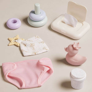 Set zum Wickeln einer Babypuppe mit zusätzlichem Zubehör