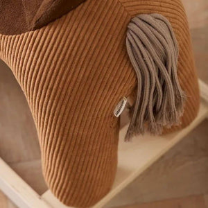 Schweif und Cordbezug des Schaukelpferds Vera AIDEN