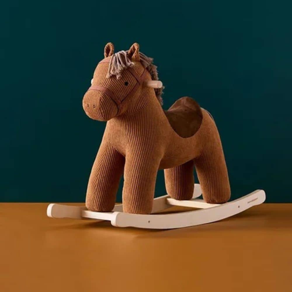 Schaukelpferd Vera AIDEN von Kid's Concept aus braunem Cord