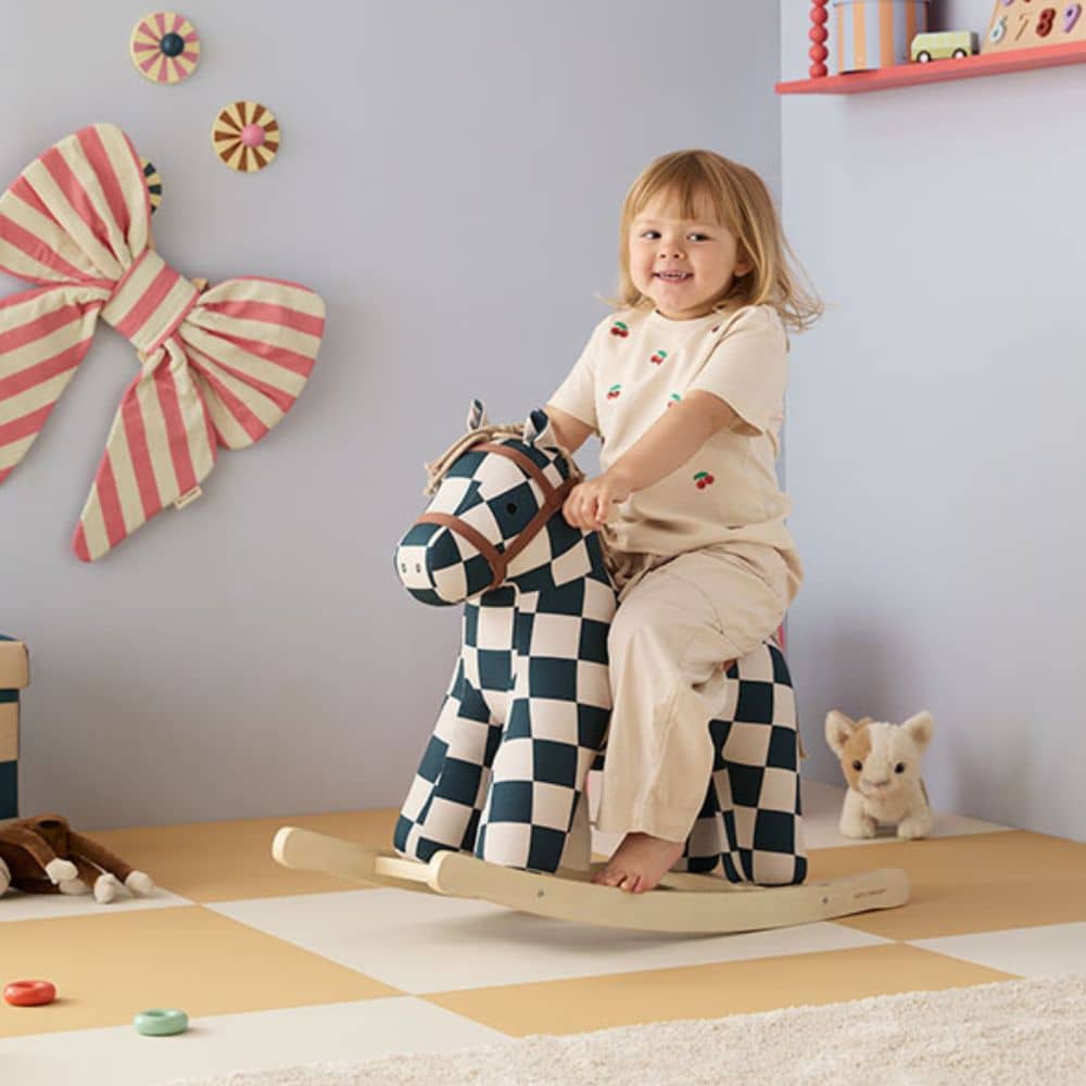 Schaukelpferd Miro von Kid's Concept mit Karomuster