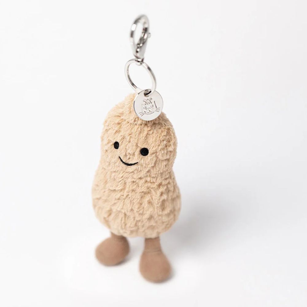 Jellycat Taschenanhänger Erdnuss mit Metallkarabiner und Schlüsselring, Vorderansicht