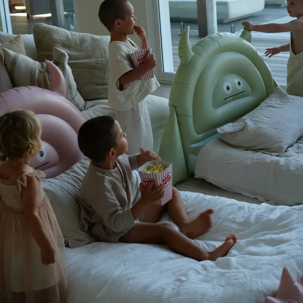 Aufblasbares Kinderbett – Monster Pink
