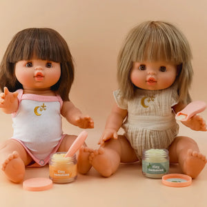 Magisches Glas von Tiny Tummies mit Löffel zum Füttern von Puppen – Apfel