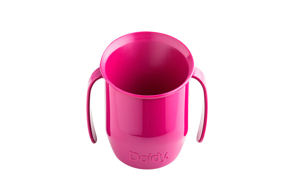 Doidy Cup Fuchsia kaufen - pinkfarbener Lernbecher mit schräger Form und praktischem Griff von Bickiepegs