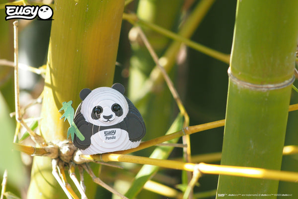 Eugy 3D Öko-Puzzle Panda auf Bambusstangen mit umweltfreundlichem Design