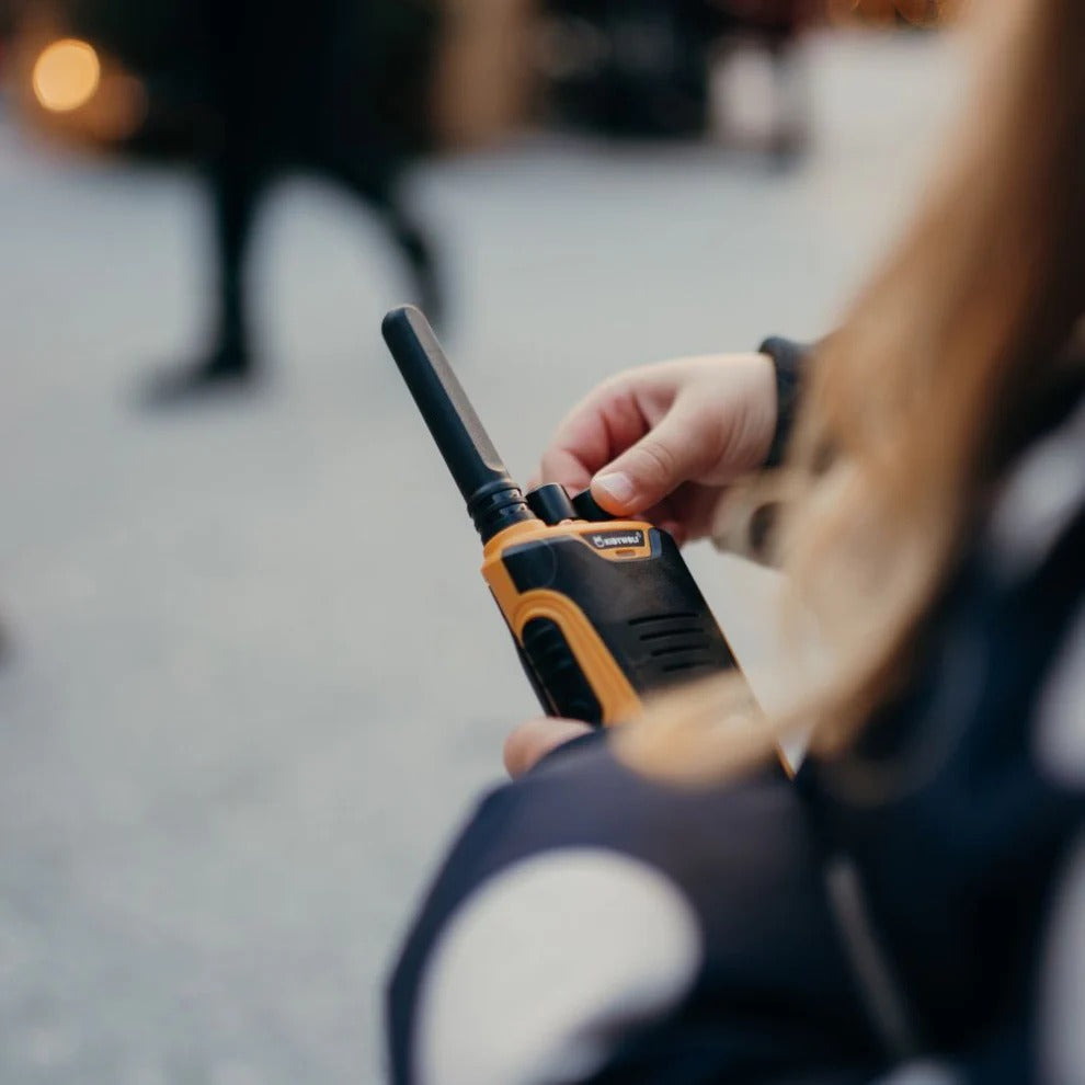 Kidywolf Walkie-Talkie Set in Grün und Gelb für klare Kommunikation im Freien